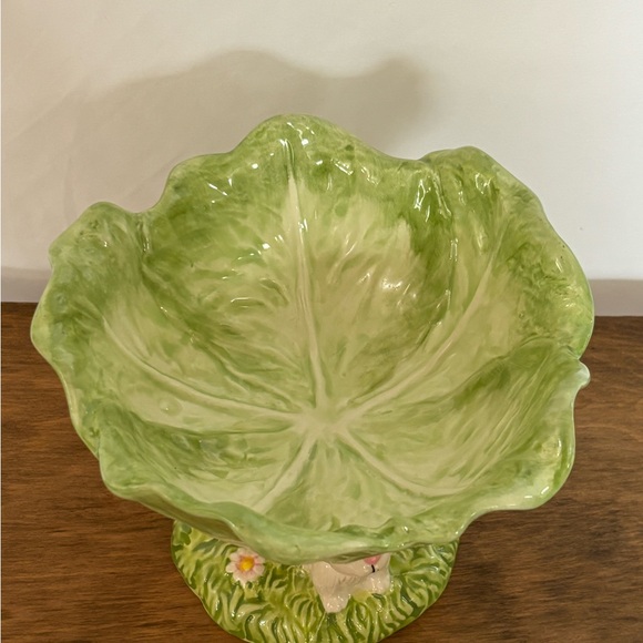 Easter Cabbage and Bunny Pedestal Bowl - Picture 5 of 7
